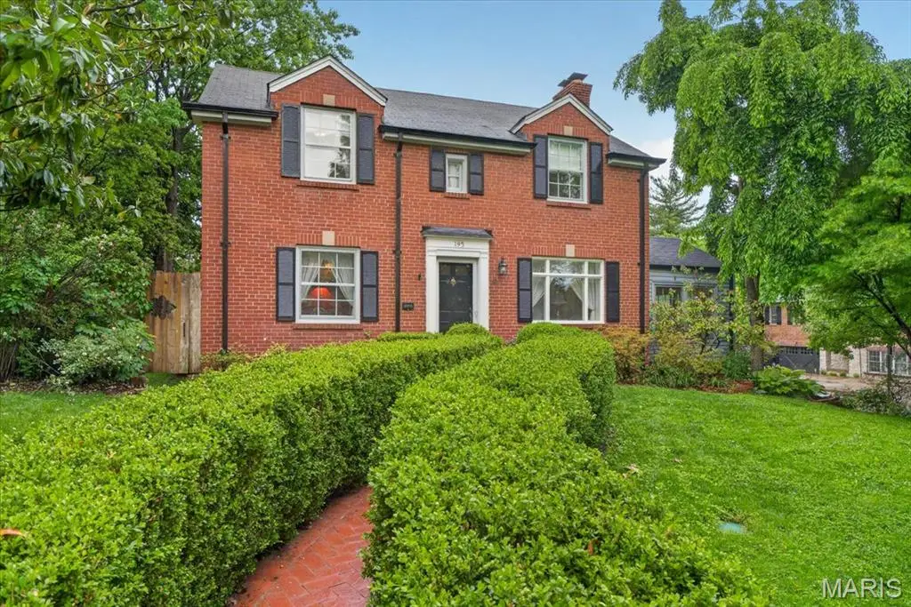 195 Austin Place, Saint Louis, MO 63122 - #1