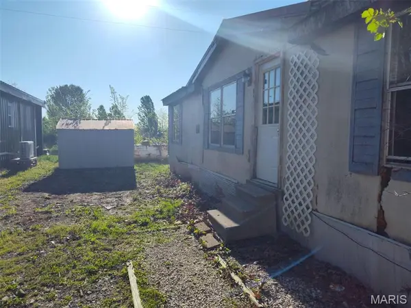 5226 Timber Lake Drive, Waterloo, IL 62298