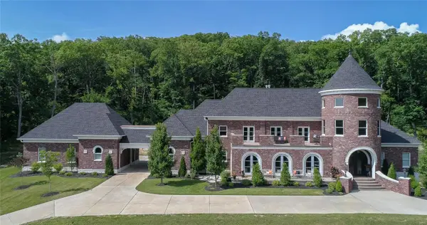 18930 Deer Creek Road, Wildwood, MO 63069