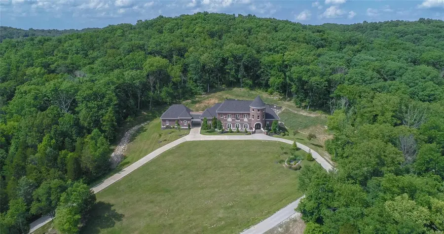 18930 Deer Creek Road, Wildwood, MO 63069 - Image #2