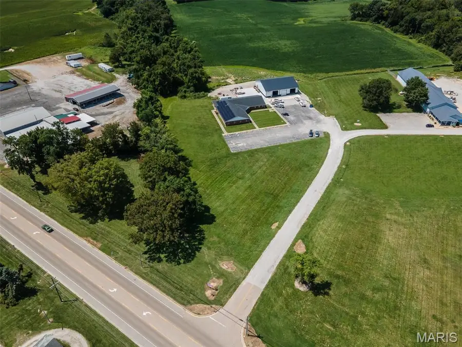 4519 Alton Commerce Parkway, Alton, IL 62002 - Image #3