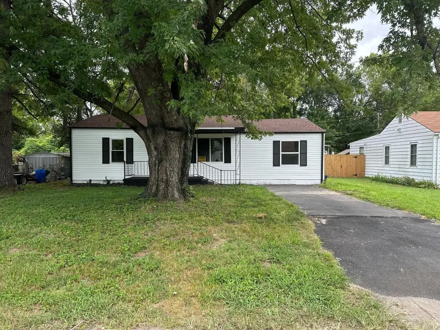 27 Kinder Street, East Saint Louis, IL 62206 - Image #2