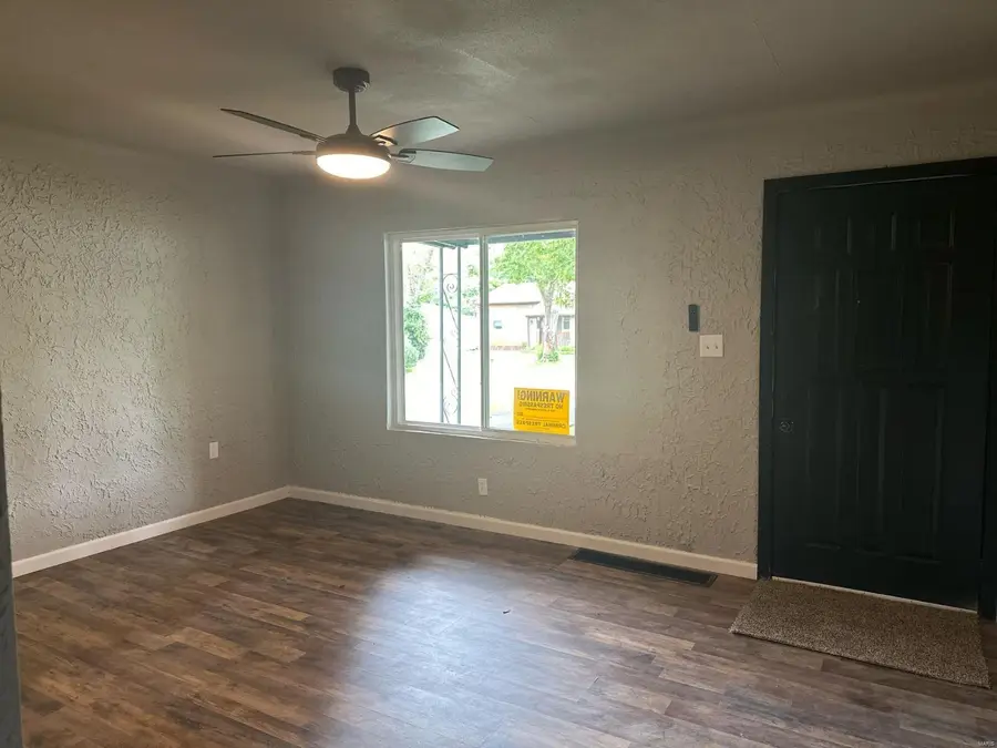 27 Kinder Street, East Saint Louis, IL 62206 - Image #3