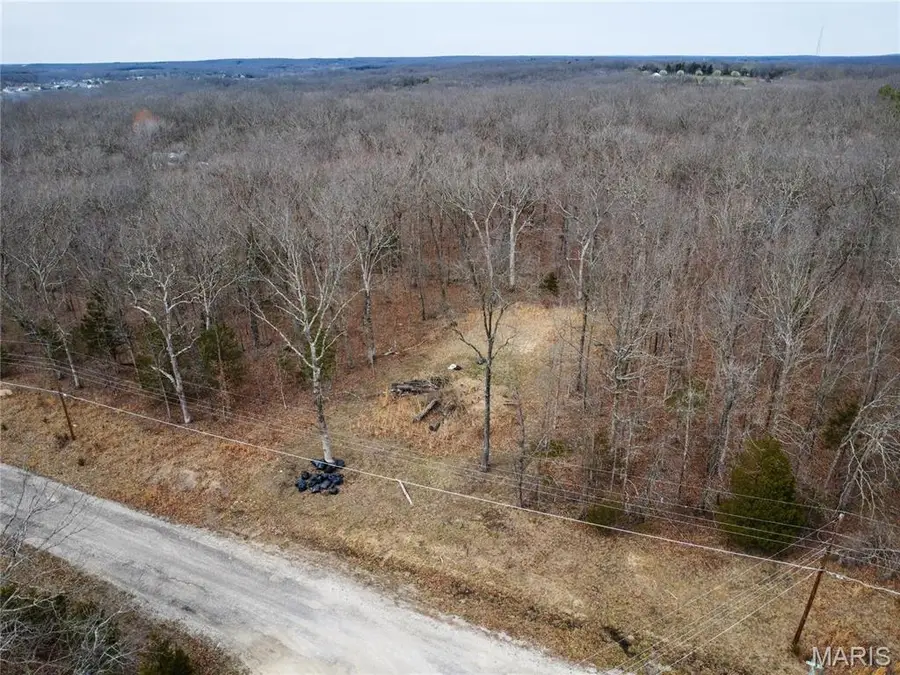 208 Hickory Drive, Cuba, MO 65453 - Image #2