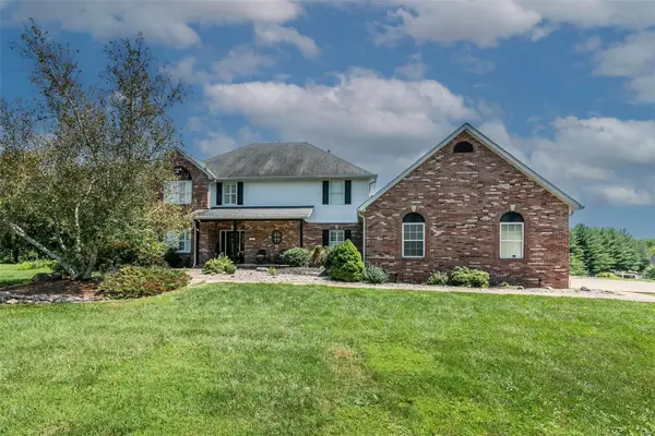 4 Rollingwood Drive, Moro, IL 62067