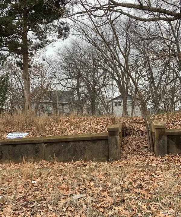 611 North 6th Street, Poplar Bluff, MO 63901