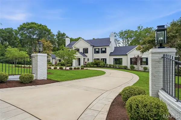 4 Warridge Drive, Ladue, MO 63124