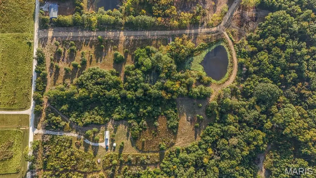 10 Hopkins Road, Perry, MO 63462 - Image #1