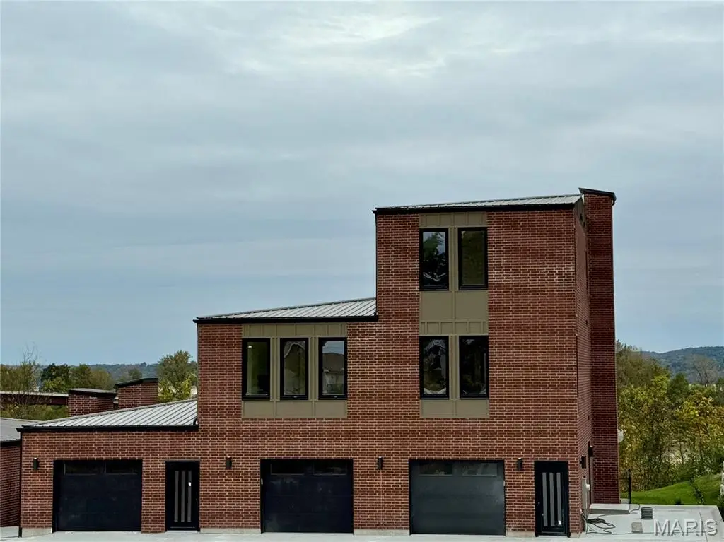 1019 River Bluff Drive, Washington, MO 63090 - Image #1