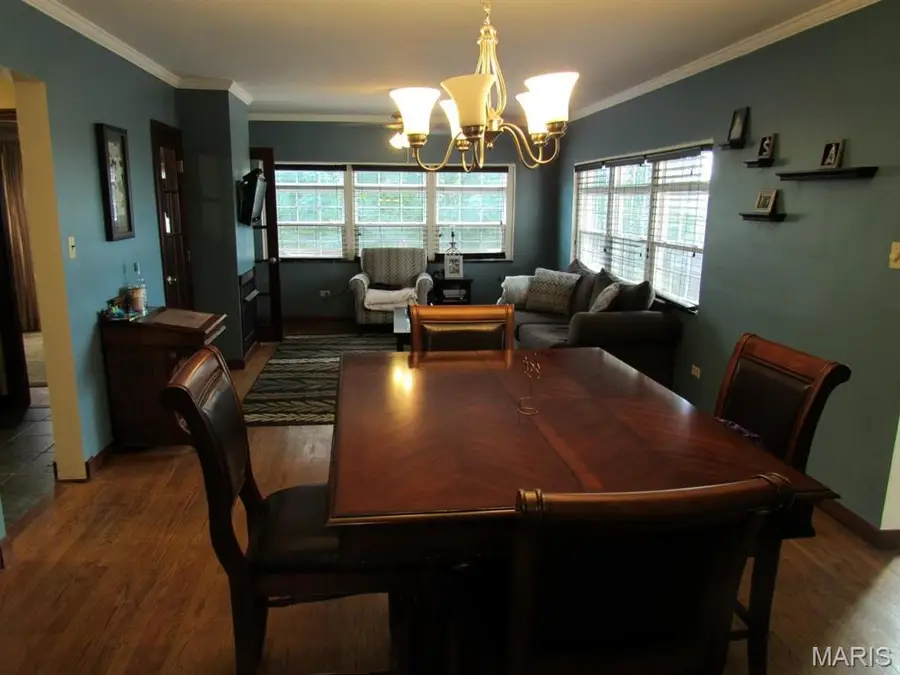 1856 E Broadway, Alton, IL 62002 - Image #2