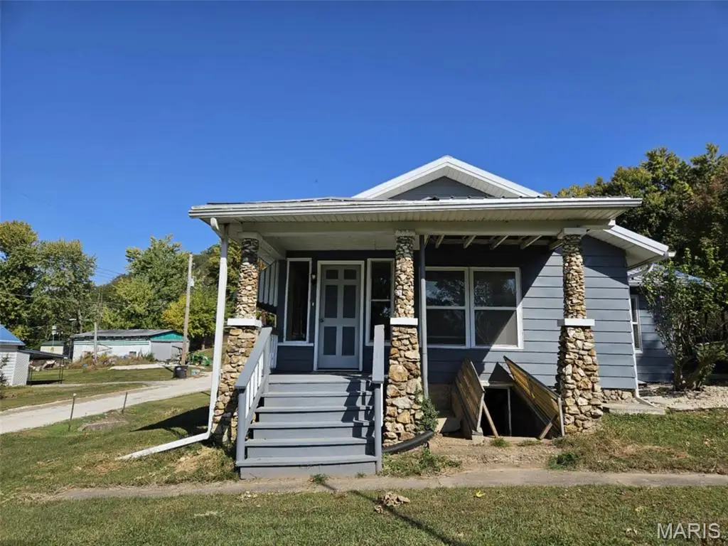 174 Clinton Street, Hamburg, IL 62045 - Image #1