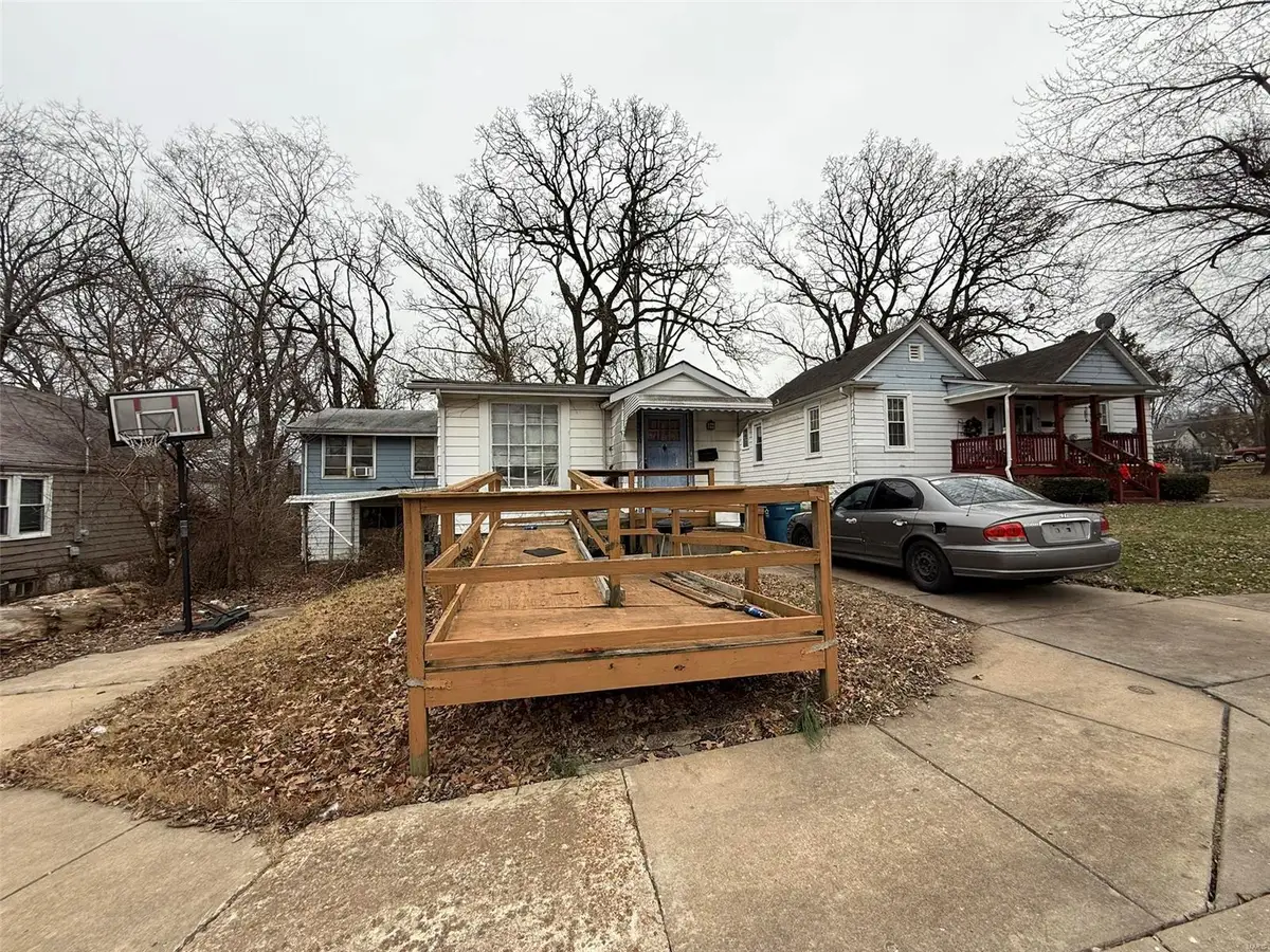 4510 Edgewood Boulevard, Saint Louis, MO 63121 - Image #1