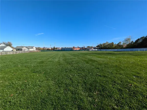 2465 Brown Lane, Florissant, MO 63033