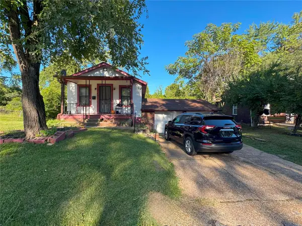 9858 Colony Drive, St Louis, MO 63137