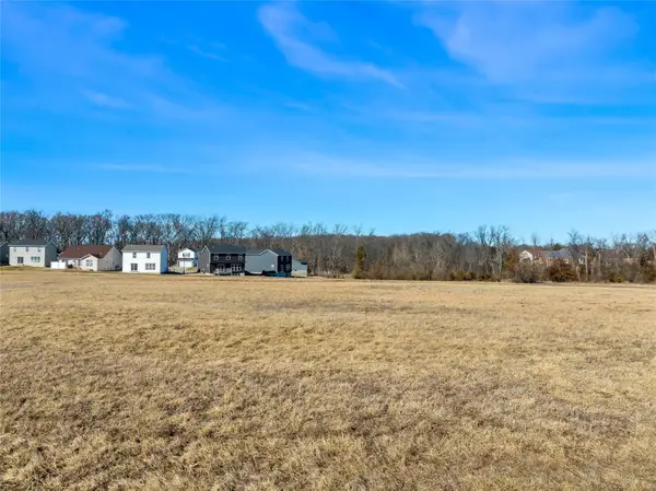 2 Brune Business Park Court #3a, Warrenton, MO 63383