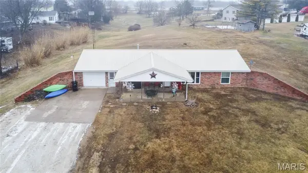 302 E Bay Street, Pleasant Hill, IL 62366