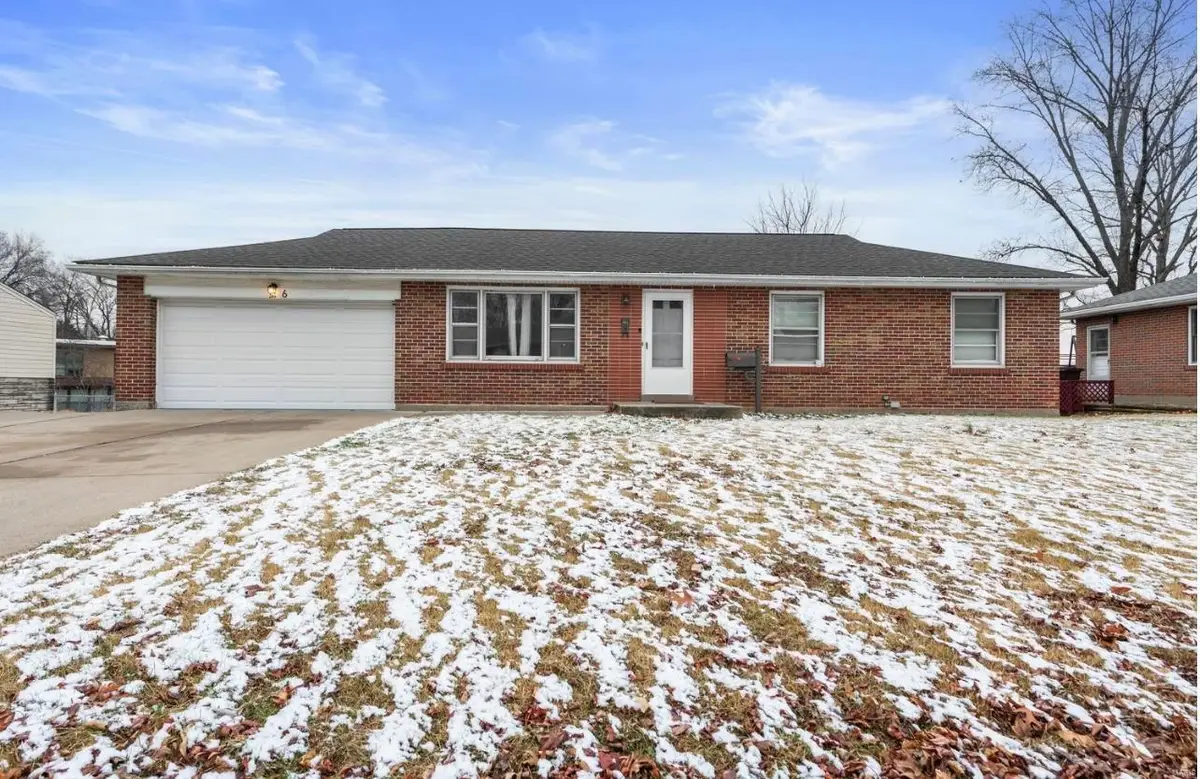 6 Sandringham Lane, Ferguson, MO 63135 - Image #1
