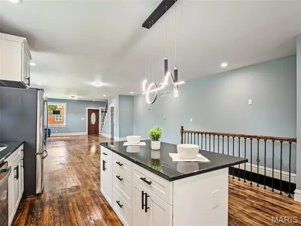 4224 California, St Louis, MO 63111