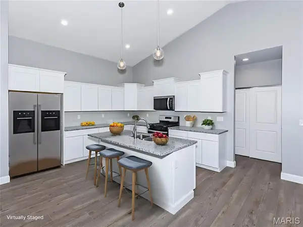 2923 Kehrswood Court, Maryville, IL 62062