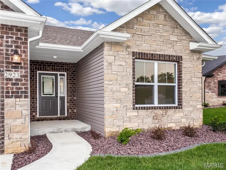 2923 Kehrswood Court, Maryville, IL 62062 - Image #3