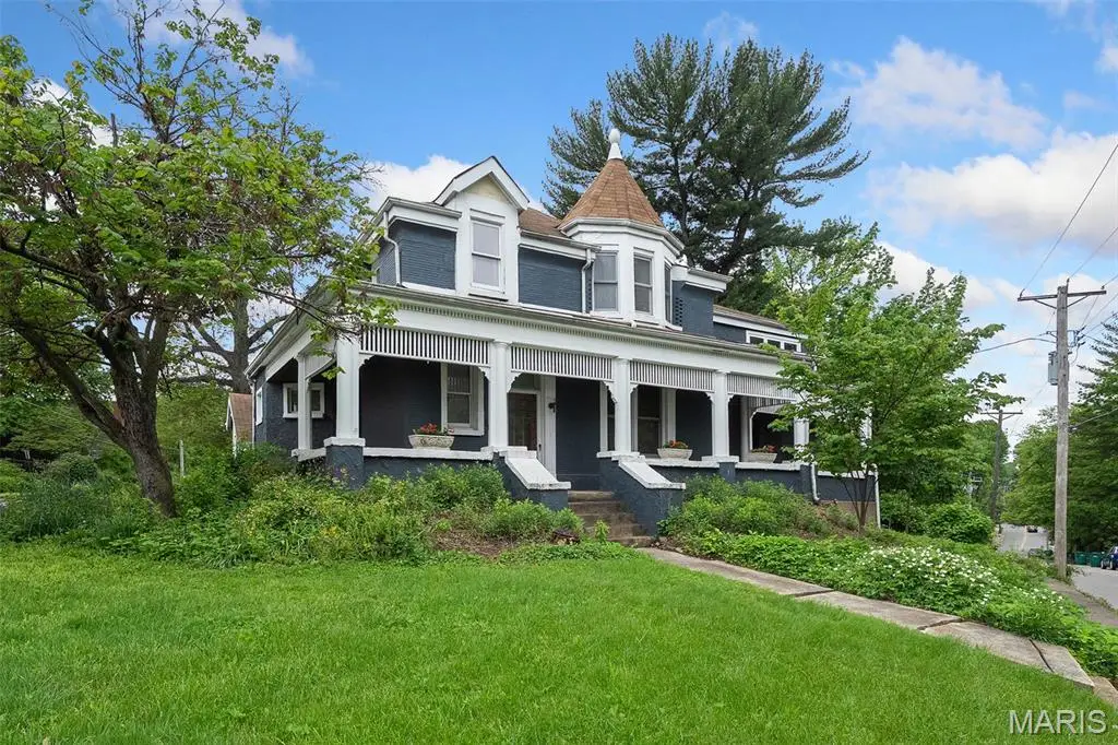 946 Newport Avenue, Webster Groves, MO 63119 - Image #1