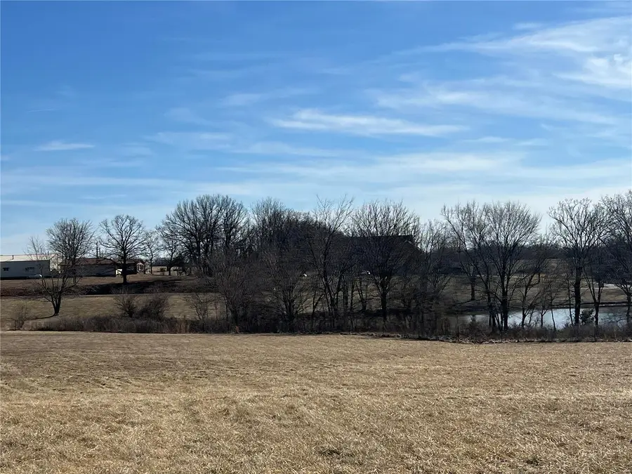 2 Grand Lake Circle, Lebanon, MO 65536 - Image #2