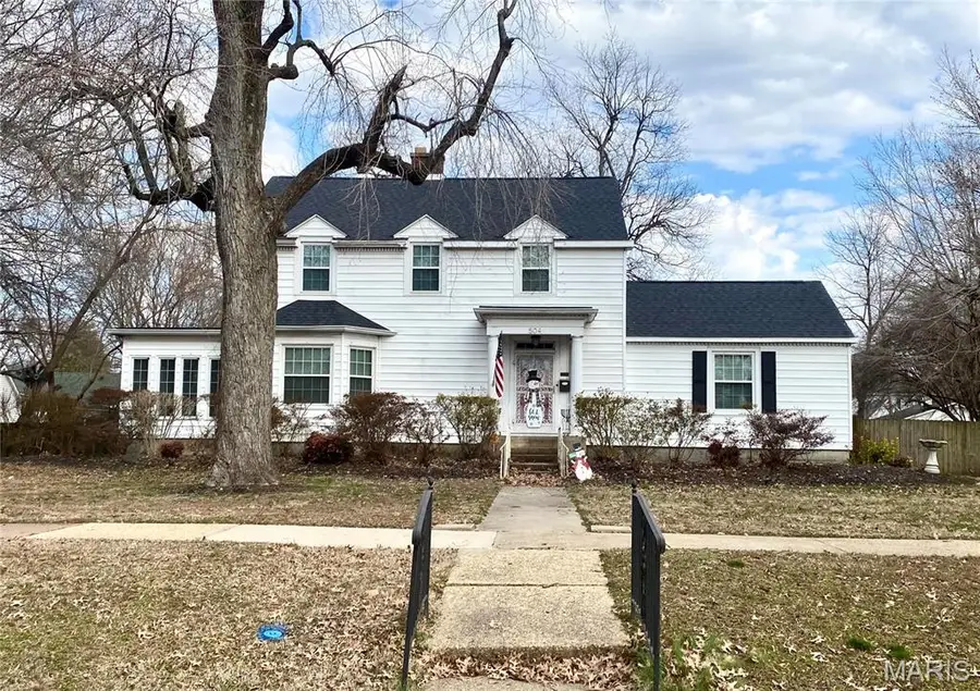504 E Cypress Street, Charleston, MO 63834 - #2