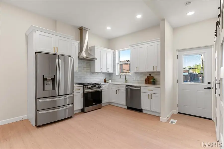 3113 Wyoming Street, Saint Louis, MO 63118 - Image #2