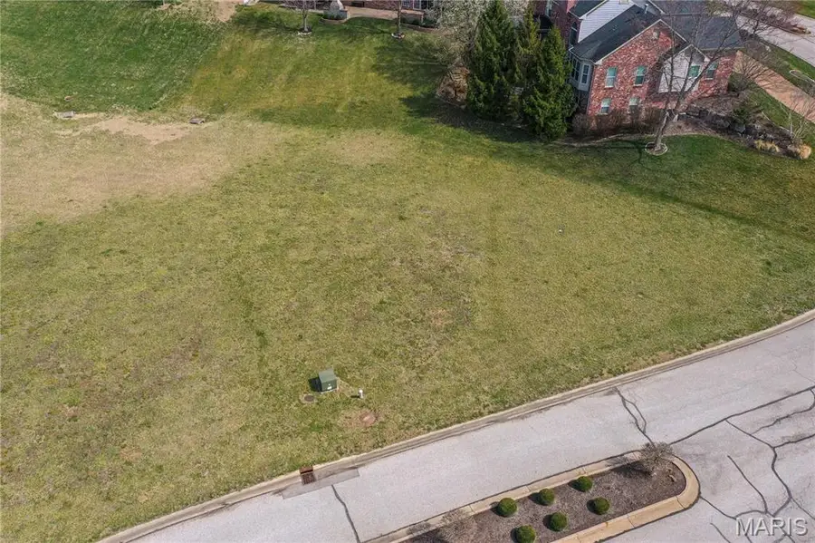 208 Merlot Lane, Saint Albans, MO 63073 - Image #2