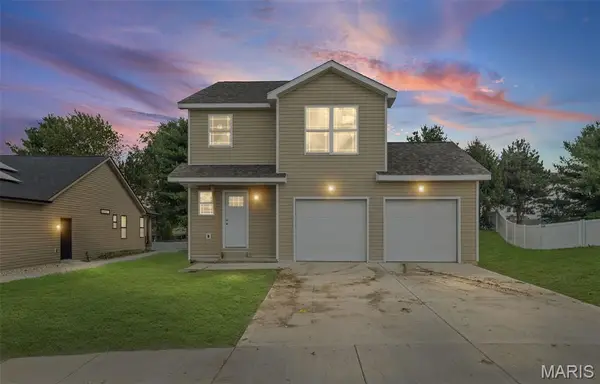 1514 Orchard Lakes Circle, Belleville, IL 62220