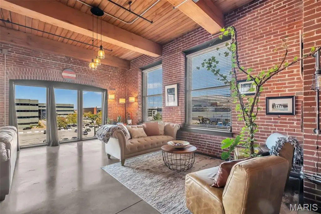 1015 Washington Avenue #307, Saint Louis, MO 63101 - Image #1