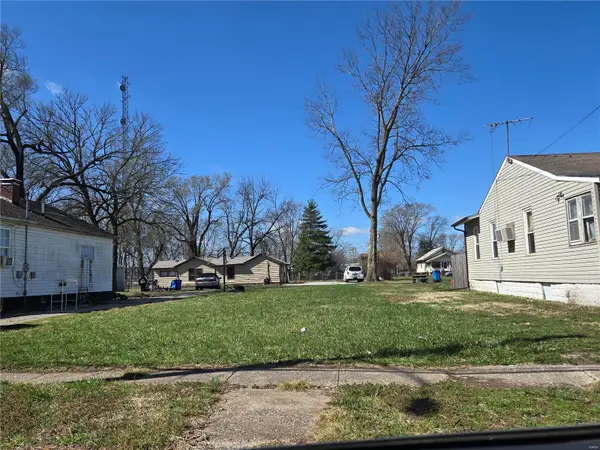 330 S Pence Street, East Alton, IL 62024