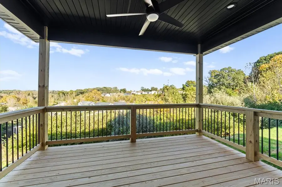 992 Half Moon Lane, Caseyville, IL 62232 - Image #2