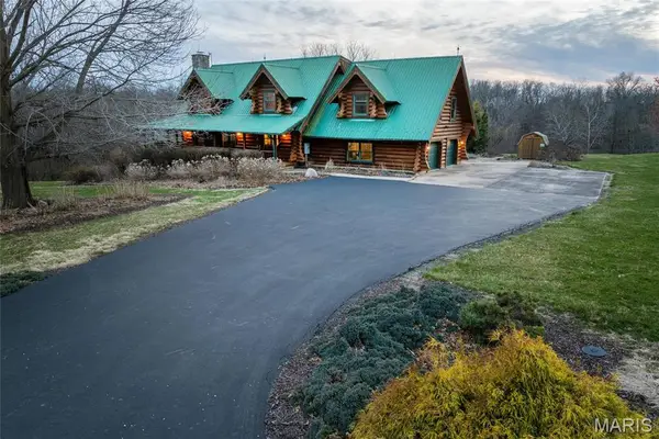 31982 Sheldons Grove Rd, Browning, IL 62624