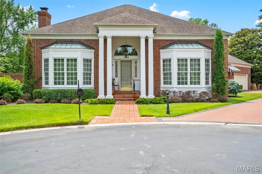 1009 Bramley Lane, Saint Louis, MO 63117 - Image #1