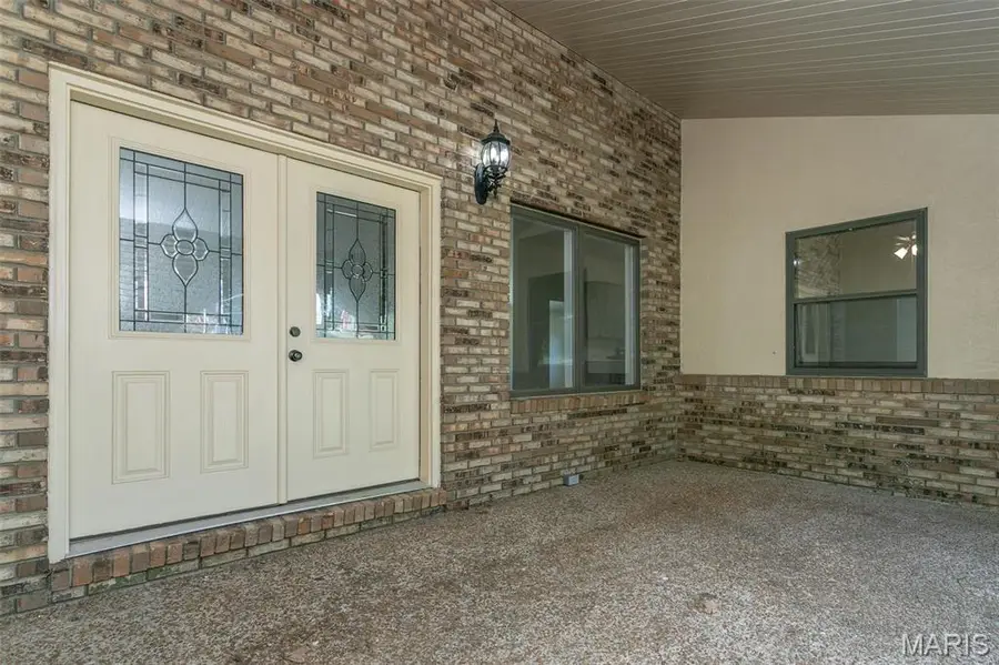 905 Northdale Drive, Alton, IL 62002 - Image #2