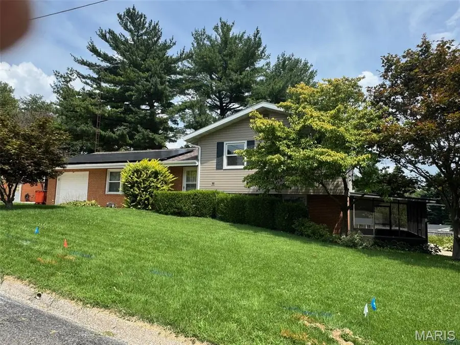 1423 Shelley Drive, Vandalia, IL 62471 - Image #2