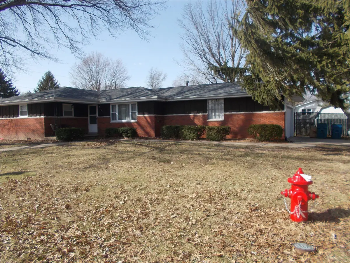 300 S Walnut Street, Bethalto, IL 62010 - Image #1