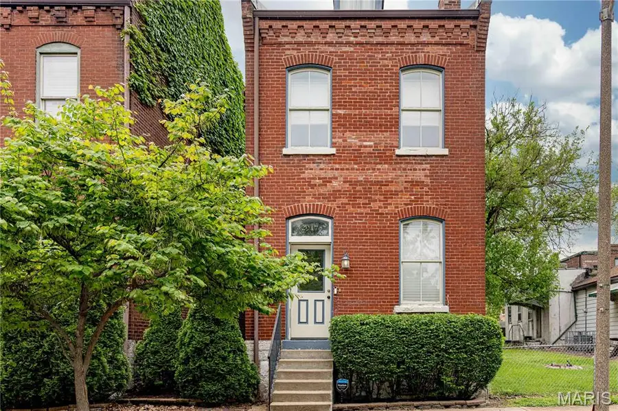 2917 S 18th Street, Saint Louis, MO 63118 - Image #2