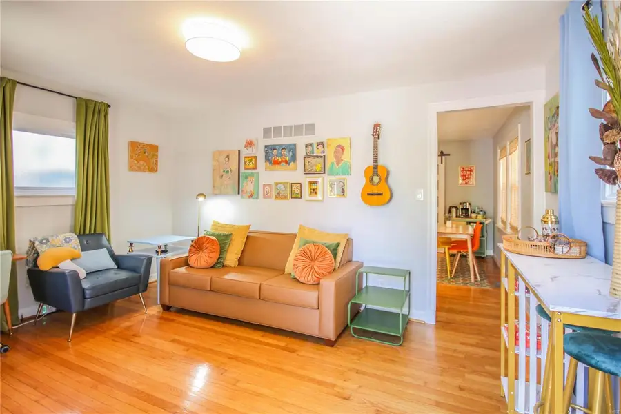 4250 Juniata Street, Saint Louis, MO 63116 - #3