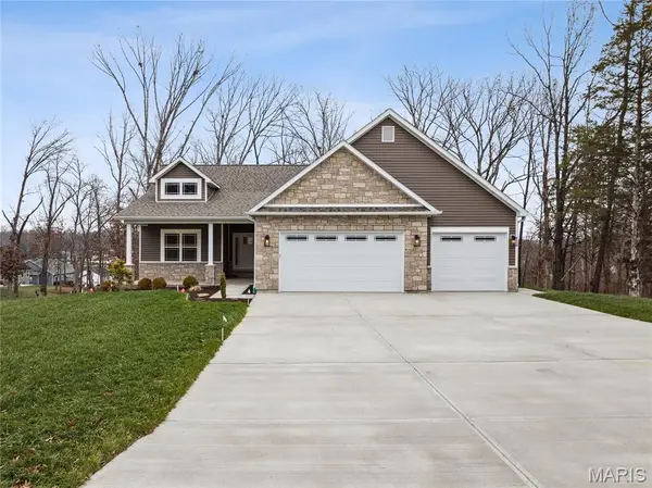 442 Shady Trail Drive, Troy, MO 63379