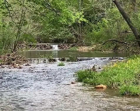 101 N Hwy, Middlebrook, MO 63656