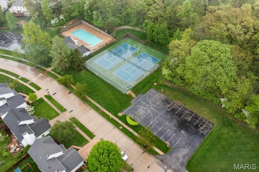 16042 Nantucket Island Drive, Wildwood, MO 63040 - Image #2