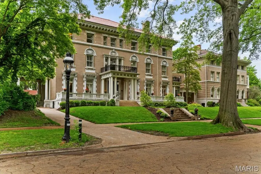 37 Washington Terrace, Saint Louis, MO 63112 - #2