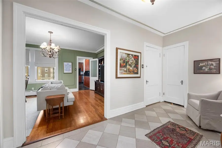 701 S Skinker Boulevard #403, Saint Louis, MO 63105 - Image #3