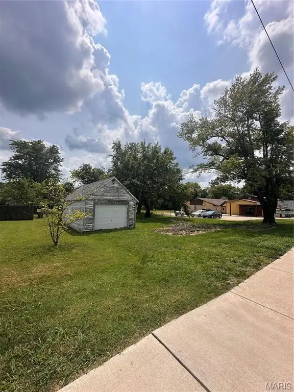 704 Maple Street, Farmington, MO 63640 - Image #2