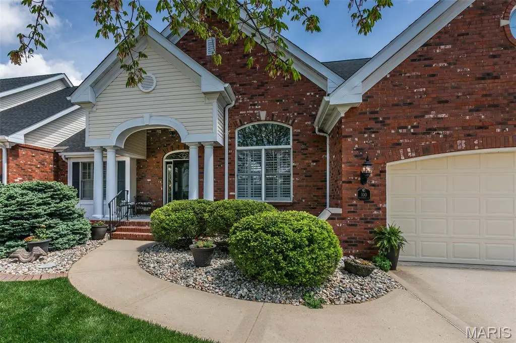 100 Waterfall Court, Glen Carbon, IL 62034 - Image #1