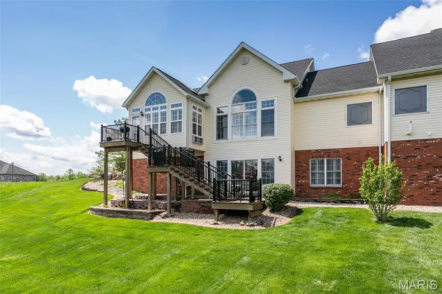 100 Waterfall Court, Glen Carbon, IL 62034 - Image #2
