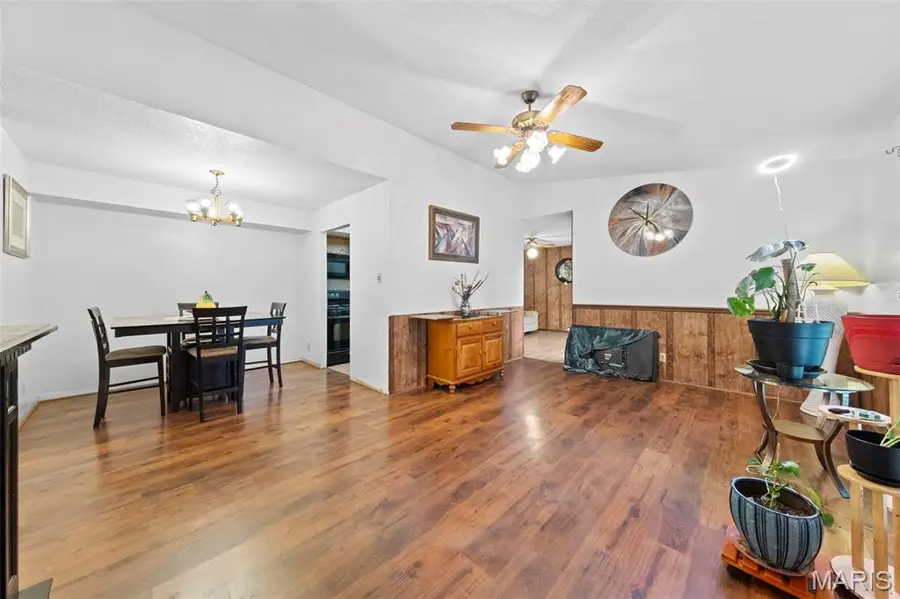 11151 Whispering Oaks Drive, Saint Louis, MO 63136 - Image #2