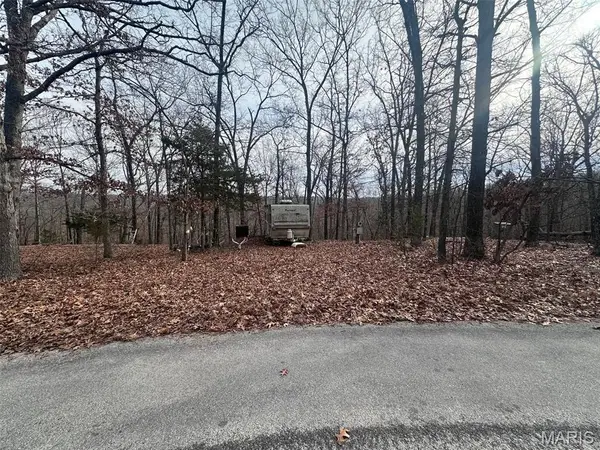 5 Choctaw Pass Dr, Sullivan, MO 63080